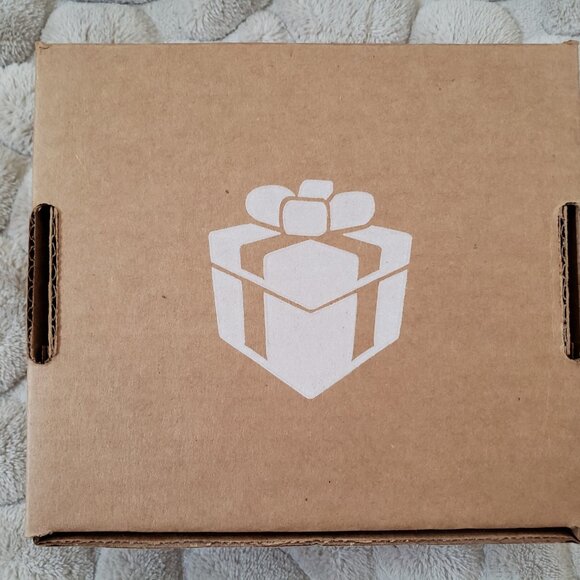 Lodge Cast Iron 2019 Holiday Limited Mini Skillet - Picture 3 of 7